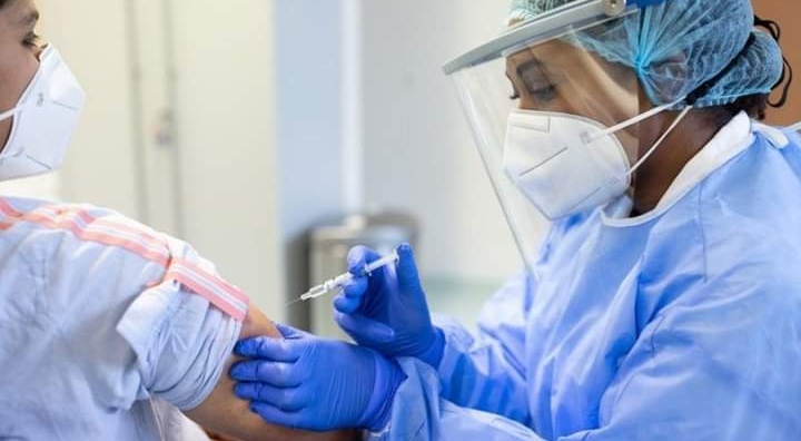 O que se sabe sobre duração da imunidade contra Covid após vacina
