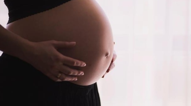 Cartórios registram 1º semestre com mais mortes e menos nascimentos em Minas desde 2003