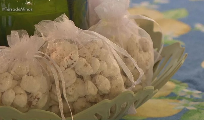 Terra de Minas: aprenda a fazer a receita de 'amêndoa' branca Iguaria está no programa deste sábado (28).