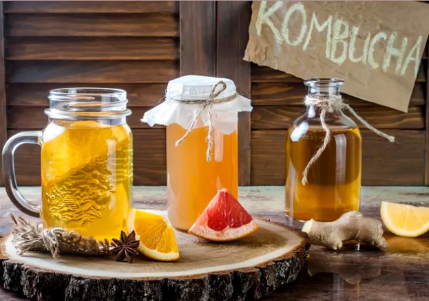 Kombucha: entenda o que é a bebida da moda e confira receitas