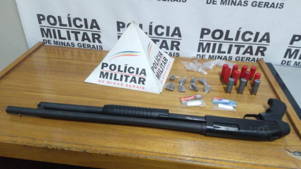 Arma é apreendida com traficante em Campo Belo