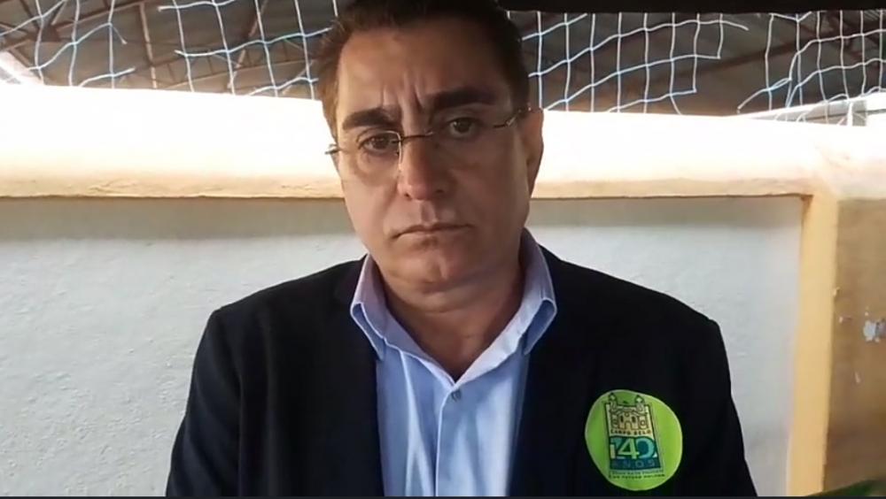 Entrevista com autoridades