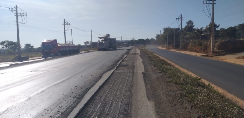 Pista Central do Contorno Sul de Montes Claros recebe obras de restauração 