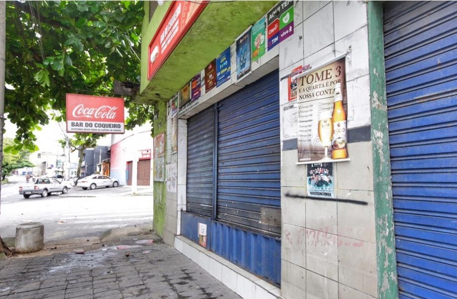 Coronavírus: BH tem primeiro bar interditado por desrespeitar decreto de Kalil