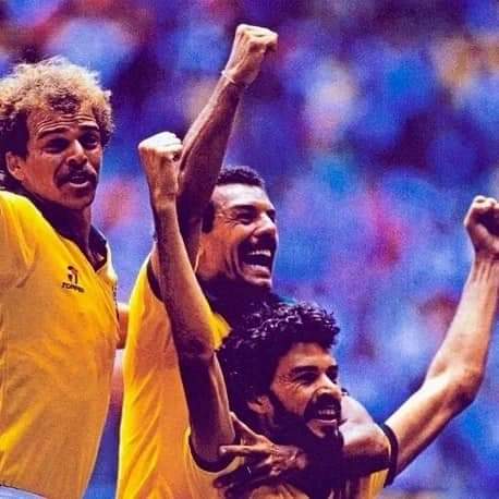 Prefeito e comitiva de Perdões, acompanhados de ex-jogador da Seleção Brasileira de Futebol visitam o executivo de Campo Belo.