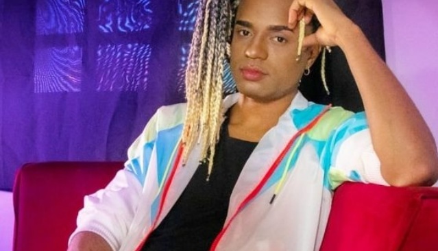 Ator e cantor lavrense lança clipe e bomba na Internet
