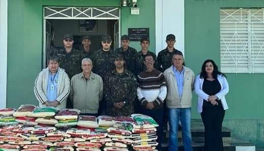 Tiro de Guerra arrecada junto à população toneladas de alimentos que estão sendo distribuídas a entidades assistenciais.