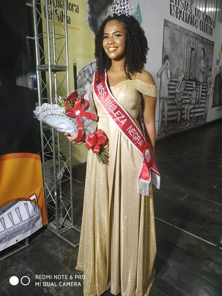 Mísia Mendes é a vencedora do concurso Miss Beleza Negra