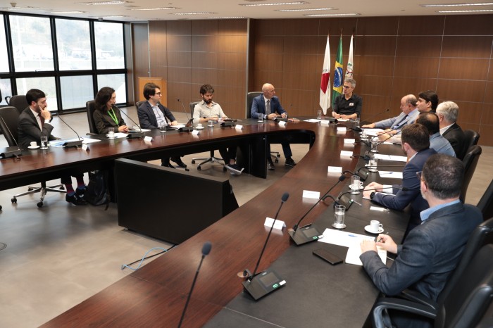 Governador recebe prefeito de Belo Horizonte para discutir temas de interesse da população da capital