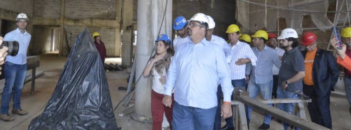 Vistoria em Hospital Regional de Teófilo Otoni comprova avanço das obras