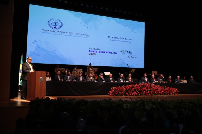 Medalha do MPMG destaca pessoas que contribuem para o desenvolvimento do país e da justiça social