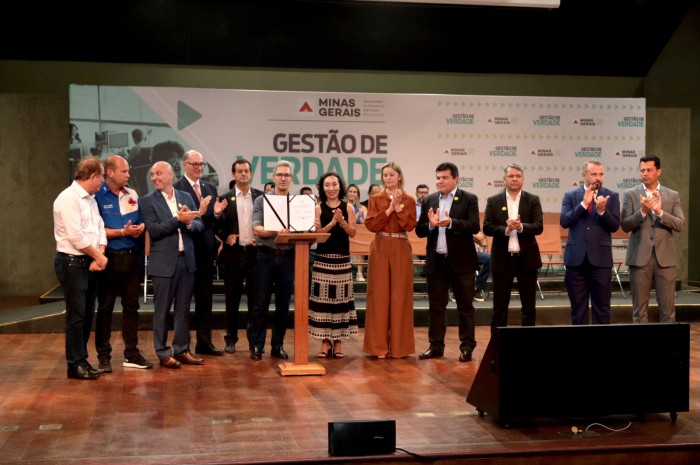 Governador formaliza posse de 188 gestores regionais selecionados pelo Programa Transforma Minas