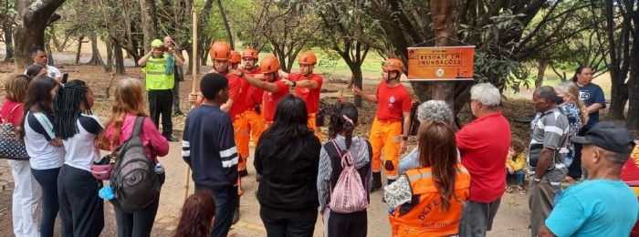 Período chuvoso: Bombeiros de Minas realizam mais de 8 mil treinamentos para moradores de áreas de risco