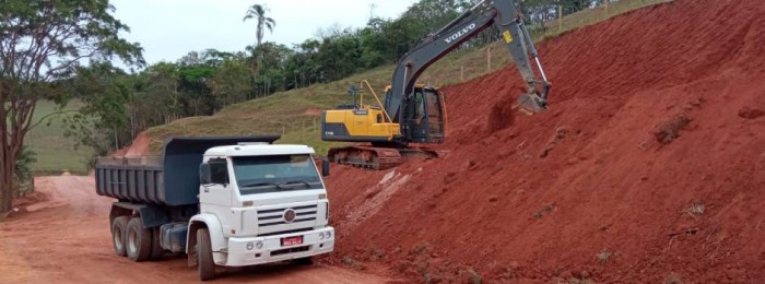 Obras avançam na MG-280, entre Paula Cândido e Divinésia, na Zona da Mata 
