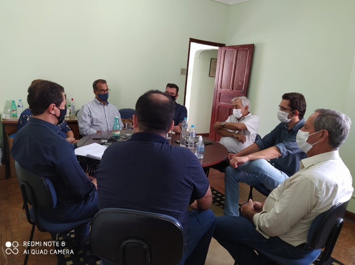 Aconteceu na tarde de hoje, 09 de fevereiro, na Sede da Associação dos Municípios do Lago de Furnas - ALAGO, em Alfenas, a primeira reunião da nova diretoria