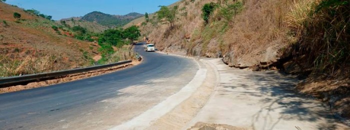 Obras de revitalização da rodovia LMG-744 chegam ao trecho Nacip Raydan-Virgolândia, no Vale do Rio Doce