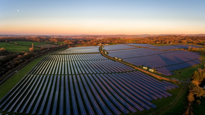 Minas Gerais atinge marco histórico e supera 7 GW de geração solar em operação