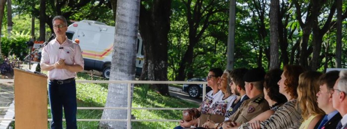 Governo de Minas e instituições de Justiça inauguram placa em homenagem às 272 joias de Brumadinho