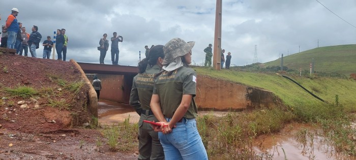 Governo de Minas cobra esclarecimentos sobre a efetividade da drenagem da BR-040
