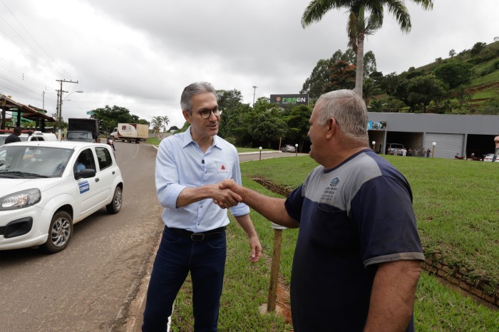 Obras do Governo de Minas na MG-329 vão permitir deslocamento mais seguro e confortável para 130 mil pessoas