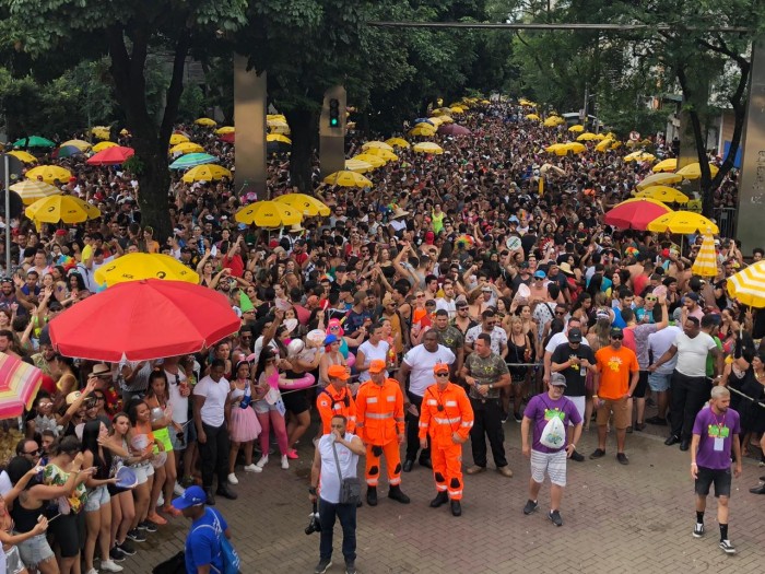 Corpo de Bombeiros de Minas Gerais já aprovou mais de 450 blocos de Carnaval em BH e Região Metropolitana