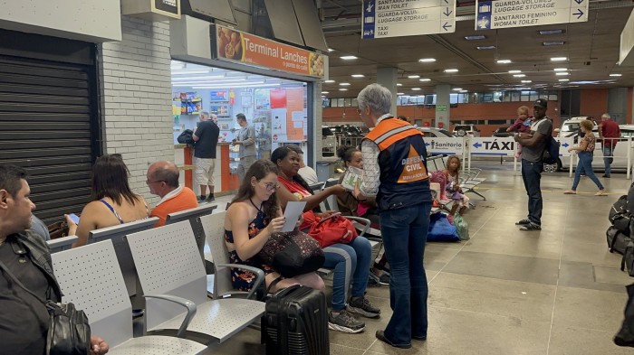 Defesa Civil e Ouvidoria-Geral do Estado orientam a população e turistas em ação para o Carnaval de BH