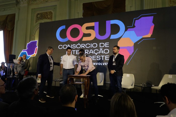 Governadores firmam pacto pela segurança pública em carta de compromissos da 10ª edição do Cosud