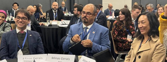 Governo de Minas apresenta, na França, avanços na indústria do aço e concreto para uma economia sustentável
