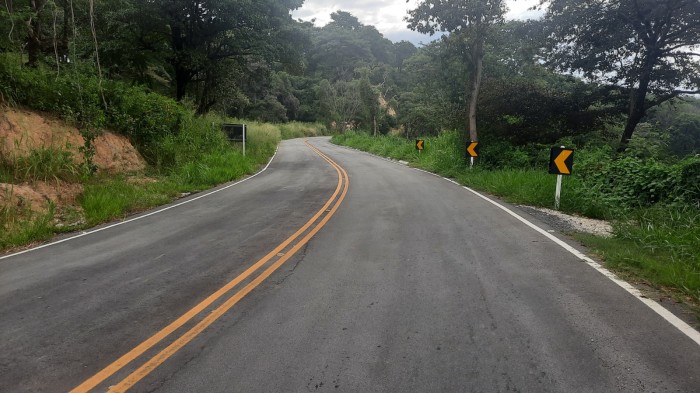 Obras de pavimentação da MG-252, no Centro-Oeste de Minas, já atingem mais de 80% de evolução