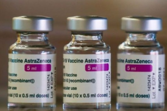 Governo recebe 5,9 milhões de doses da vacina de Oxford neste sábado